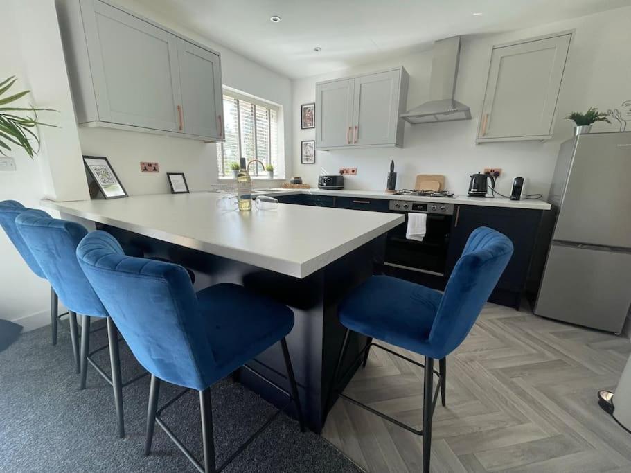 Vila Perfect For Contractors With On Site Parking Brierley Hill Exteriér fotografie